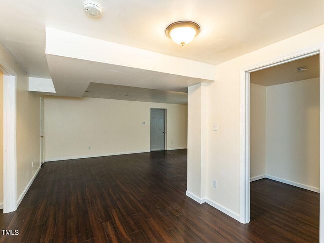 023-1280x960-basement-unit-dining-area | Image 23