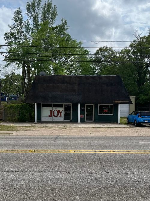 906 Shreveport Rd, Minden, LA, 71055-3832 | Card Image