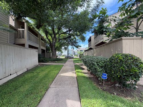 9333 Pagewood Ln, Houston, TX, 77063-5344 | Card Image