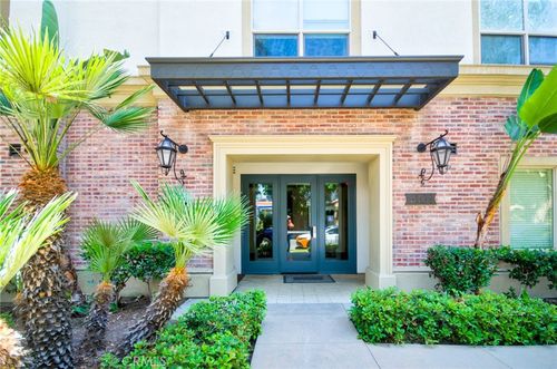 7-401 S Anaheim Blvd, Anaheim, CA, 92805-2900 | Card Image