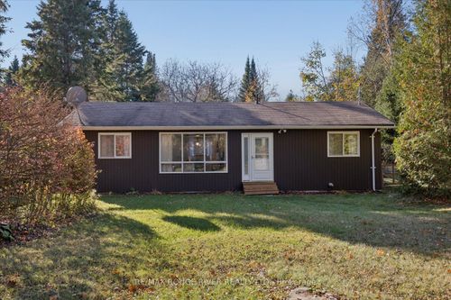 16 Blumenweg, Blackstock, ON, L0B1B0 | Card Image