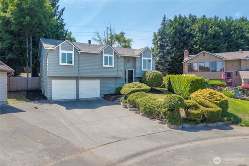 5201 S 298th Ct, Auburn, WA, 98001-2351 | Card Image