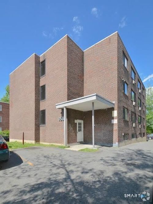 apt-202-958 Wethersfield Ave, Hartford, CT, 06114-3153 | Card Image