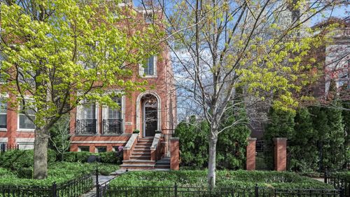 1532 W George St, Chicago, IL, 60657-4006 | Card Image
