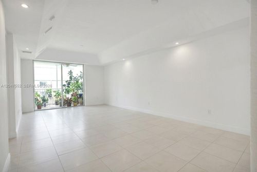 205-10720 Nw 66th St, Doral, FL, 33178-3659 | Card Image
