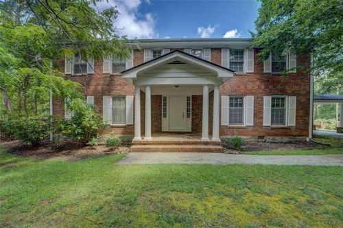 660 Kirkus Dr Se, Conyers, GA, 30094-6235 | Card Image