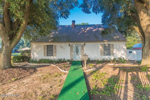 301 American Legion Drive, Crowley, LA, 70526 | Card Image