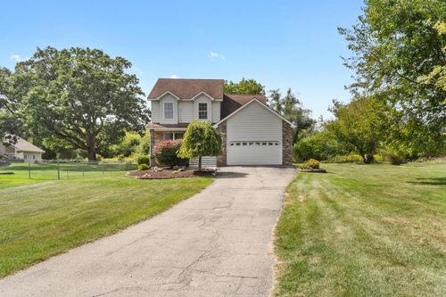110 Littlefield Ln, Brooklyn, MI, 49230-9710 | Card Image