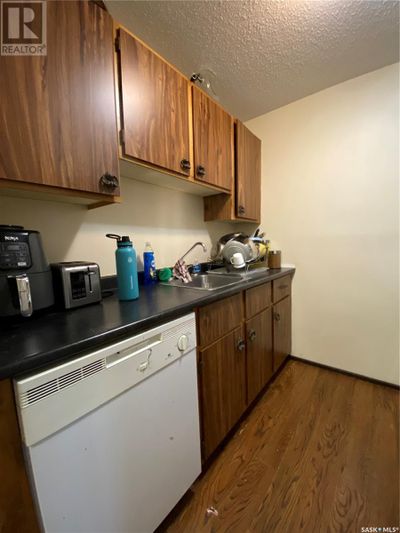 624 8th St E, Condo with 2 bedrooms, 1 bathrooms and null parking in Saskatoon SK | Image 3