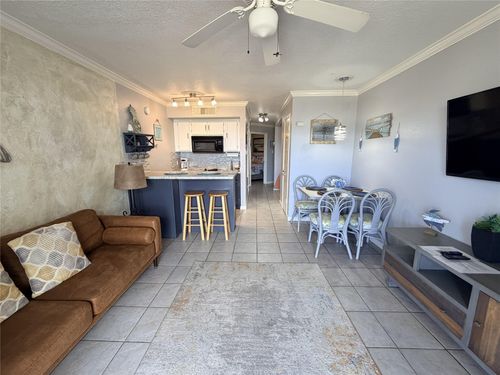 9315-6300 Seawall Blvd, Galveston, TX, 77551-2219 | Card Image