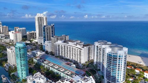apt-311-6039 Collins Ave, Miami Beach, FL, 33140-2212 | Card Image