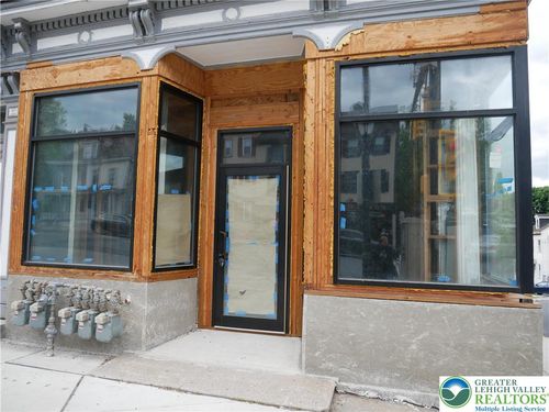 front-store-701 Northampton, Easton, PA, 18042 | Card Image