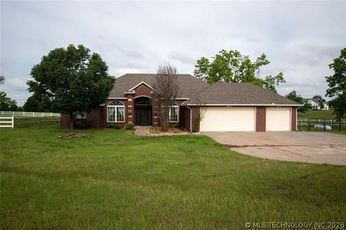 18028 Javine Hill Rd, Skiatook, OK, 74070-1167 | Card Image