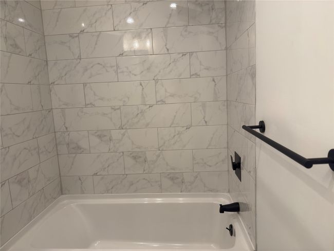 SECOND FULL BATH | Image 17