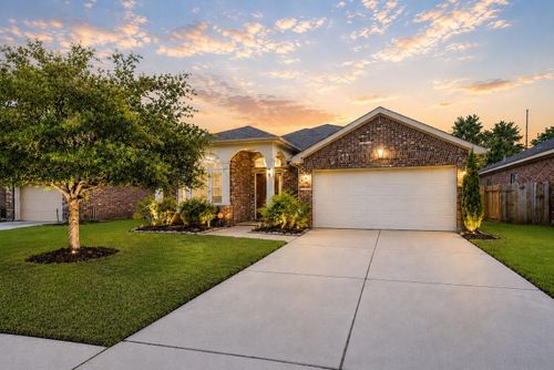2211 Oak Rise Dr, Conroe, TX, 77304-5625 | Card Image