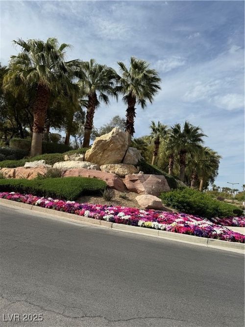 11785 Discovery Canyon Dr, Las Vegas, NV, 89135-7928 | Card Image