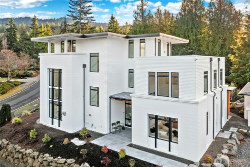 2115 Squak Mountain Loop Sw, Issaquah, WA, 98027-4417 | Card Image