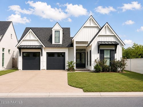 102 Orchard Park Ave, Lafayette, LA, 70508-5864 | Card Image