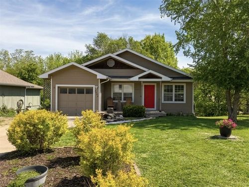 1806 Gates Dr W, Platte City, MO, 64079-9530 | Card Image