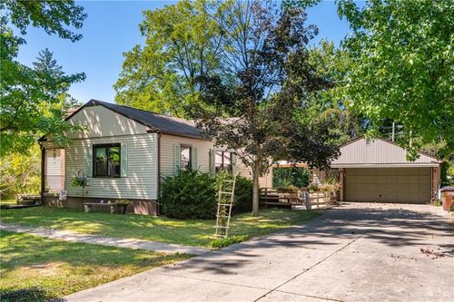 717 Woodlawn Ave, Englewood, OH, 45322-1835 | Card Image
