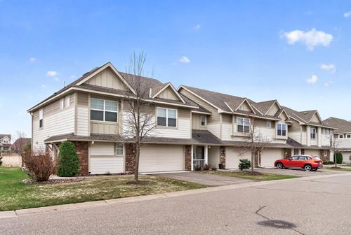 3266 Red Oak Trl, Hamel, MN, 55340-9010 | Card Image