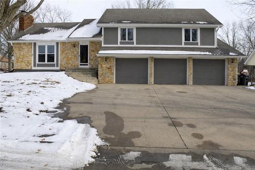 2017 Joy St, Excelsior Springs, MO, 64024-9768 | Card Image