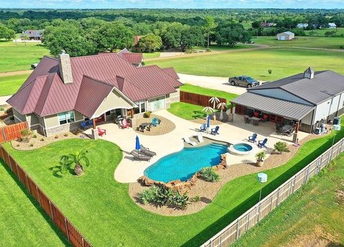 262 County Road 002, Hallettsville, TX, 77964-4532 | Card Image
