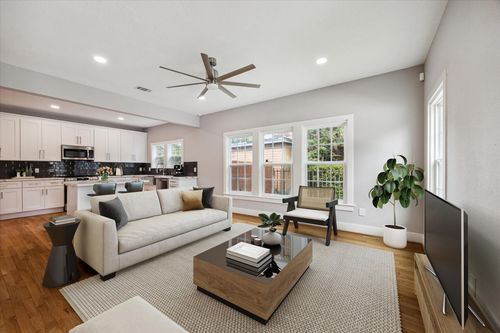 3210 Oakmont St, Houston, TX, 77021-1131 | Card Image