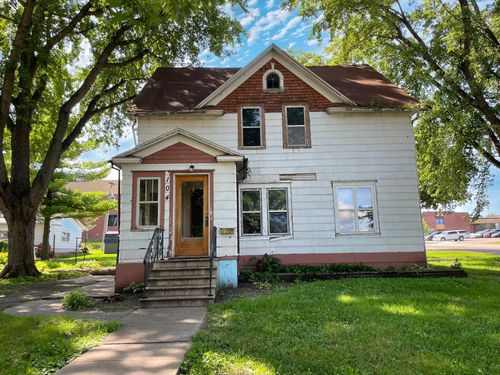 104 S Park Ave, Springfield, MN, 56087-1414 | Card Image