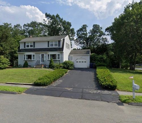 12 Franklin Ave, Wilmington, MA, 01887 | Card Image