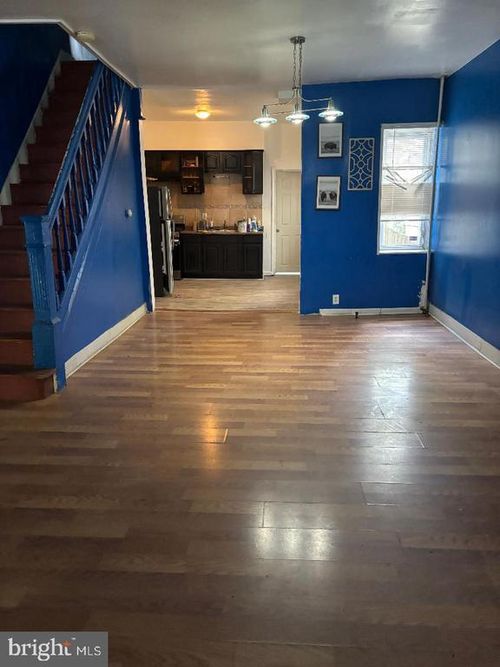 902 Maple Ter, DARBY, PA, 19023-1614 | Card Image