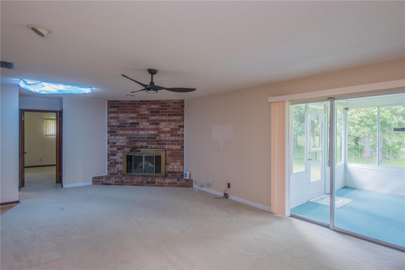 Residential in ORMOND BEACH 5