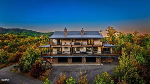 341 Branam Hollow Rd, Gatlinburg, TN, 37738-6534 | Card Image