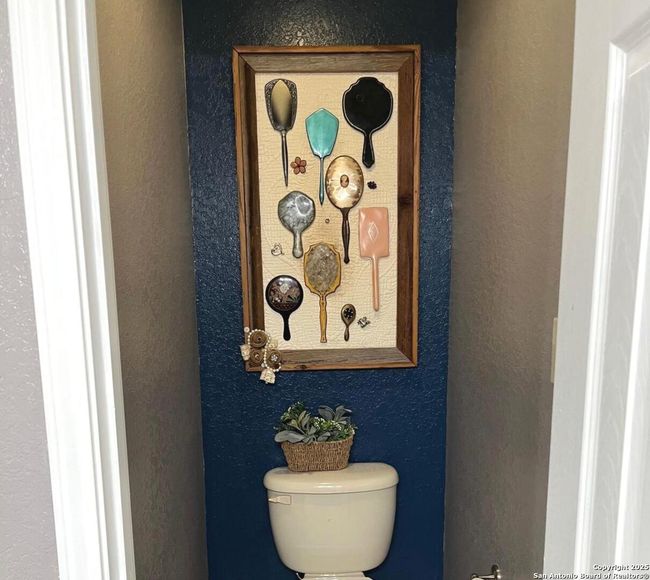 510 Jack Nickolaus Dr, House other with 3 bedrooms, 3 bathrooms and null parking in Devine TX | Image 20