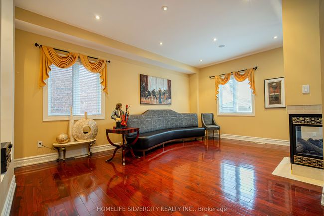 26 Jacob Brill Cres, House other with 6 bedrooms, 5 bathrooms and 4 parking in Brampton ON | Image 10