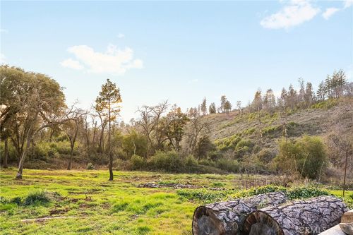 552 Boquest Blvd, Paradise, CA, 95969-4517 | Card Image