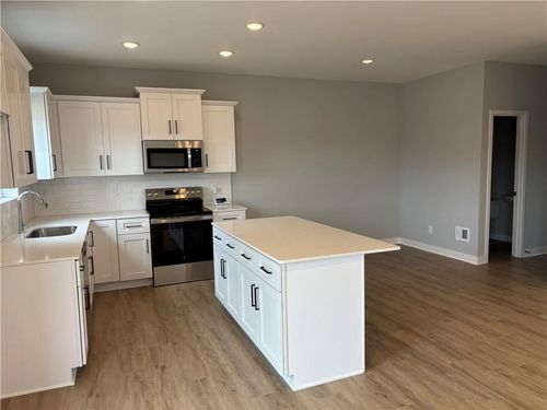 4709 Brentwood Ave, Kansas City, MO, 64136-1216 | Card Image