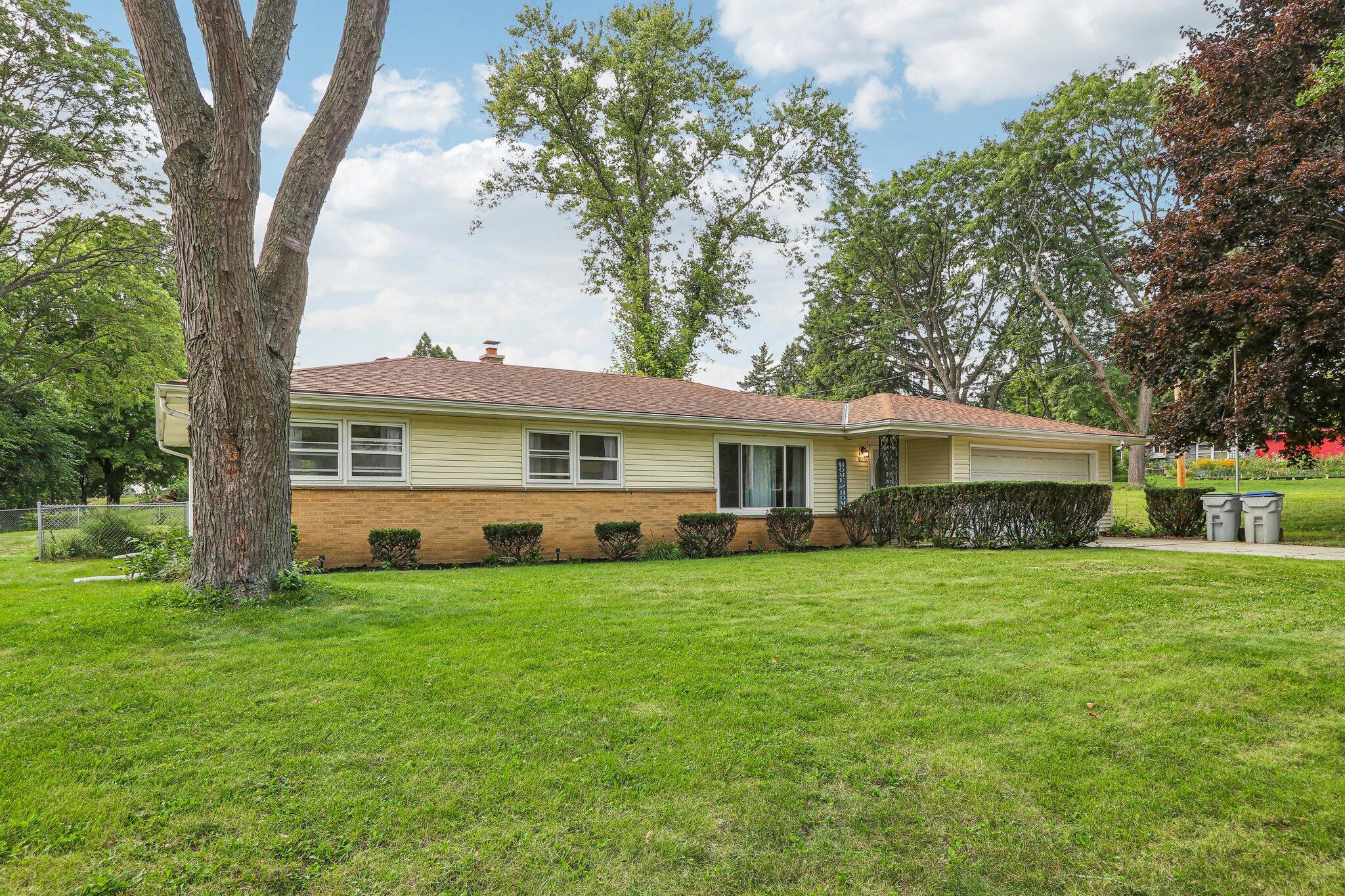 42nd St, Milwaukee, WI 53209