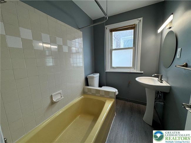 623 N Lafayette St, Townhouse with 3 bedrooms, 1 bathrooms and null parking in Allentown PA | Image 17