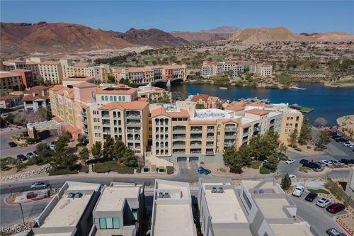519-30 Strada Di Villaggio, Henderson, NV, 89011-2827 | Card Image