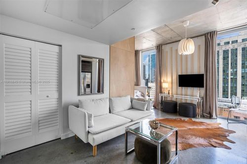 apt-1404-151 Se 1st St, Miami, FL, 33131-1438 | Card Image