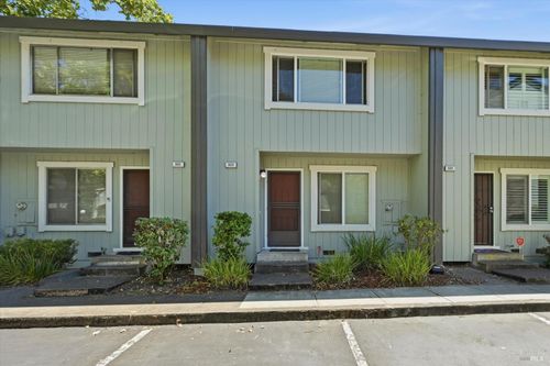 323 Harvest Lane, Santa Rosa, CA, 95401 | Card Image