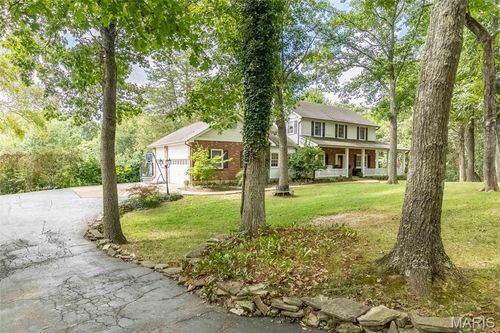 64 Fairview Ln, Pacific, MO, 63069-5052 | Card Image