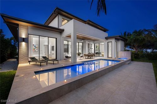 788 7th Ave N, NAPLES, FL, 34102-5345 | Card Image