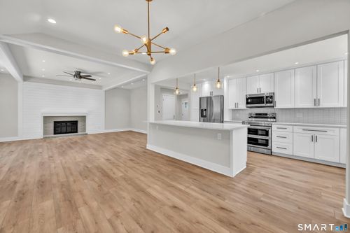 a-515 Heritage Vlg, Southbury, CT, 06488-1527 | Card Image
