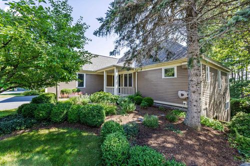 41 Berrill Farms Ln, Hanover, NH, 03755-3216 | Card Image