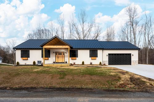 670 Berry Rd, Howard, OH, 43028-9542 | Card Image