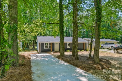1936 Lakedell Dr, Charlotte, NC, 28215-2035 | Card Image