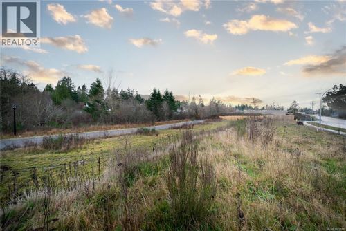 867 Old Victoria Rd, Nanaimo, BC, V9R0L3 | Card Image