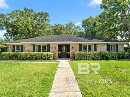 154 Country Club Dr, Daphne, AL, 36526-7432 | Card Image